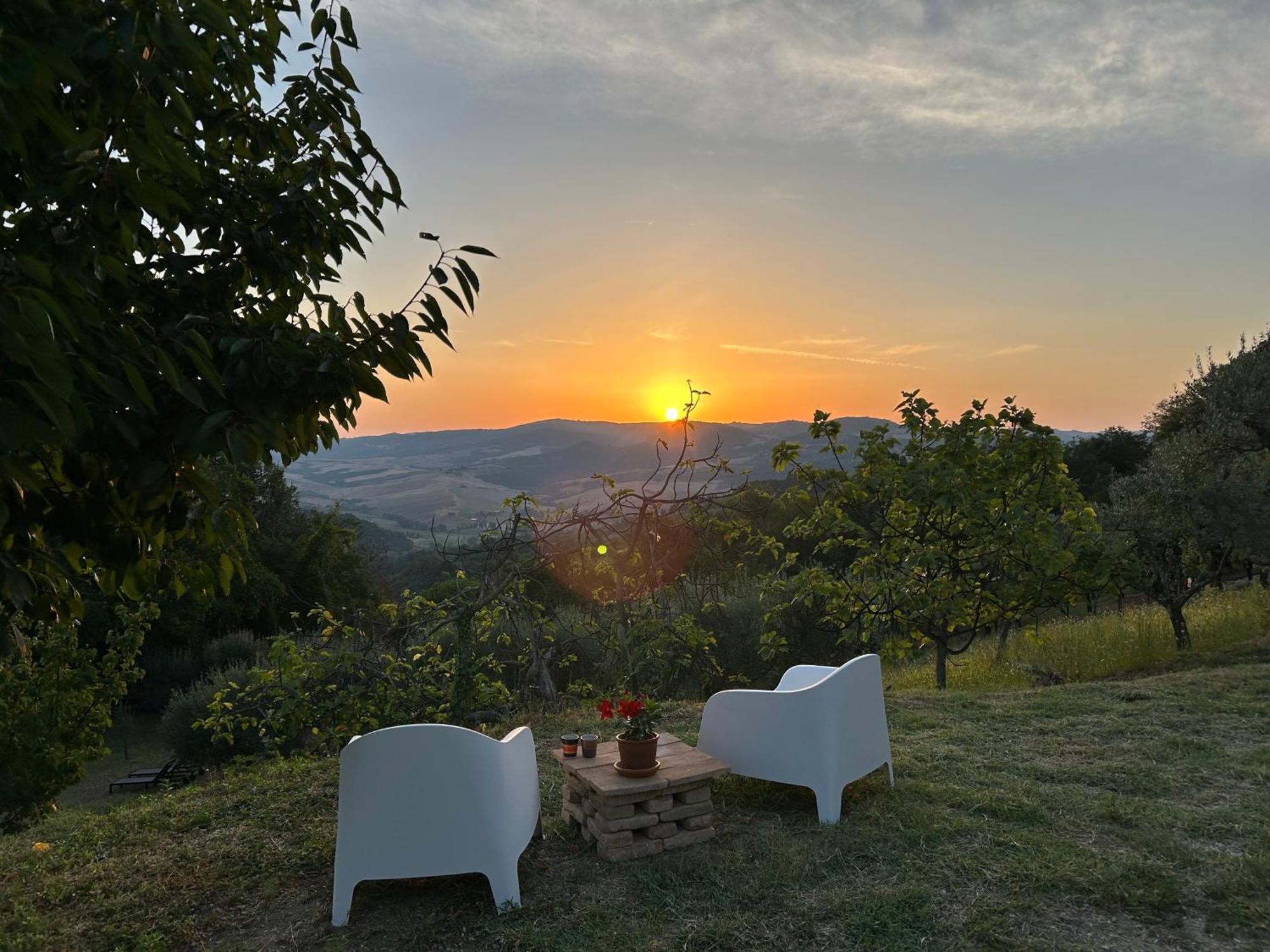 Casa Di Coraggio Volterra Exterior foto