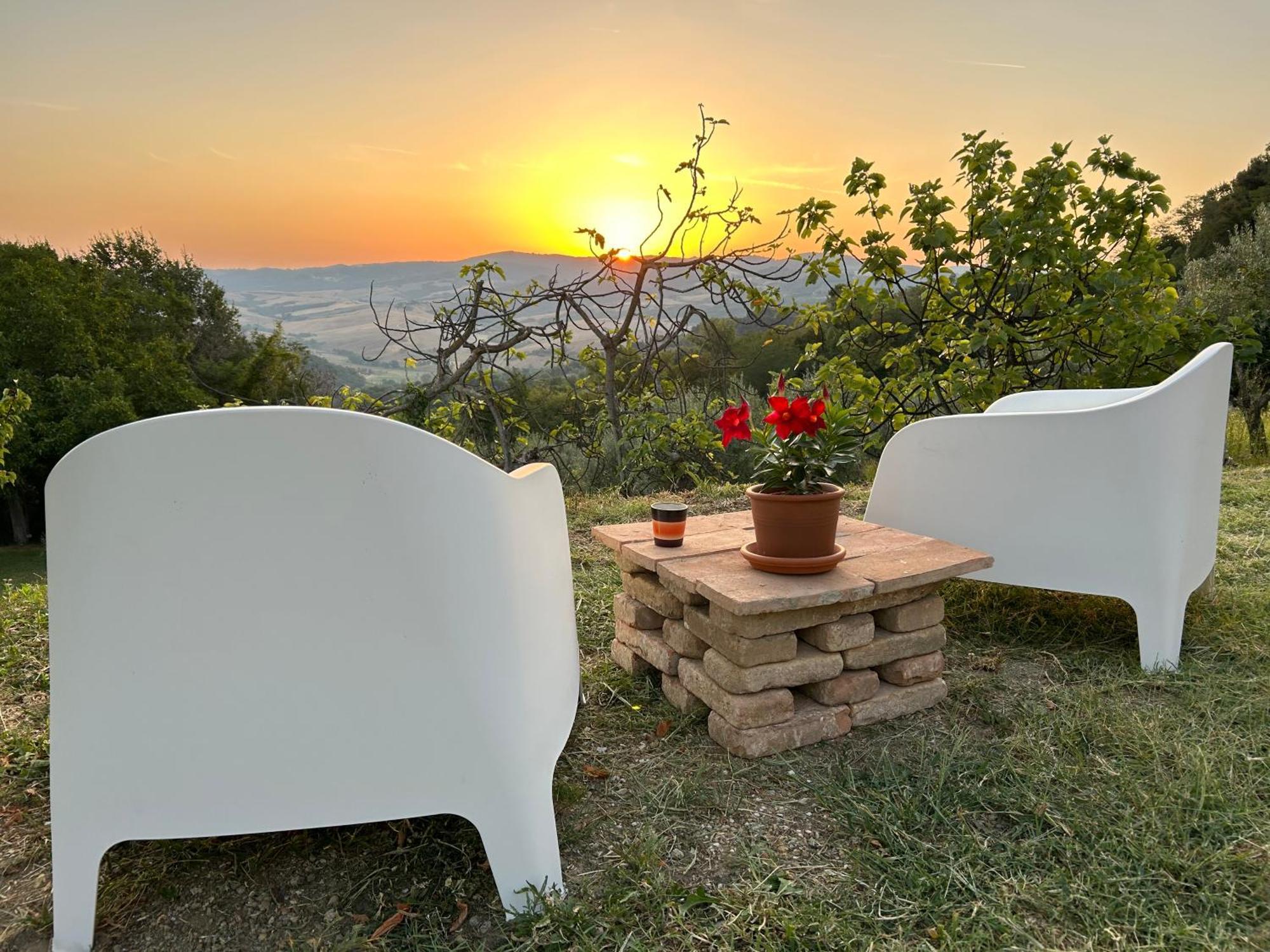Casa Di Coraggio Volterra Exterior foto